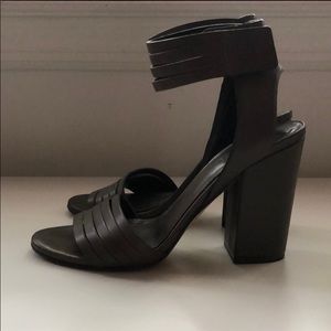 [VINCE] ankle cuffed heels Mocha-Taupe 38 7.5
